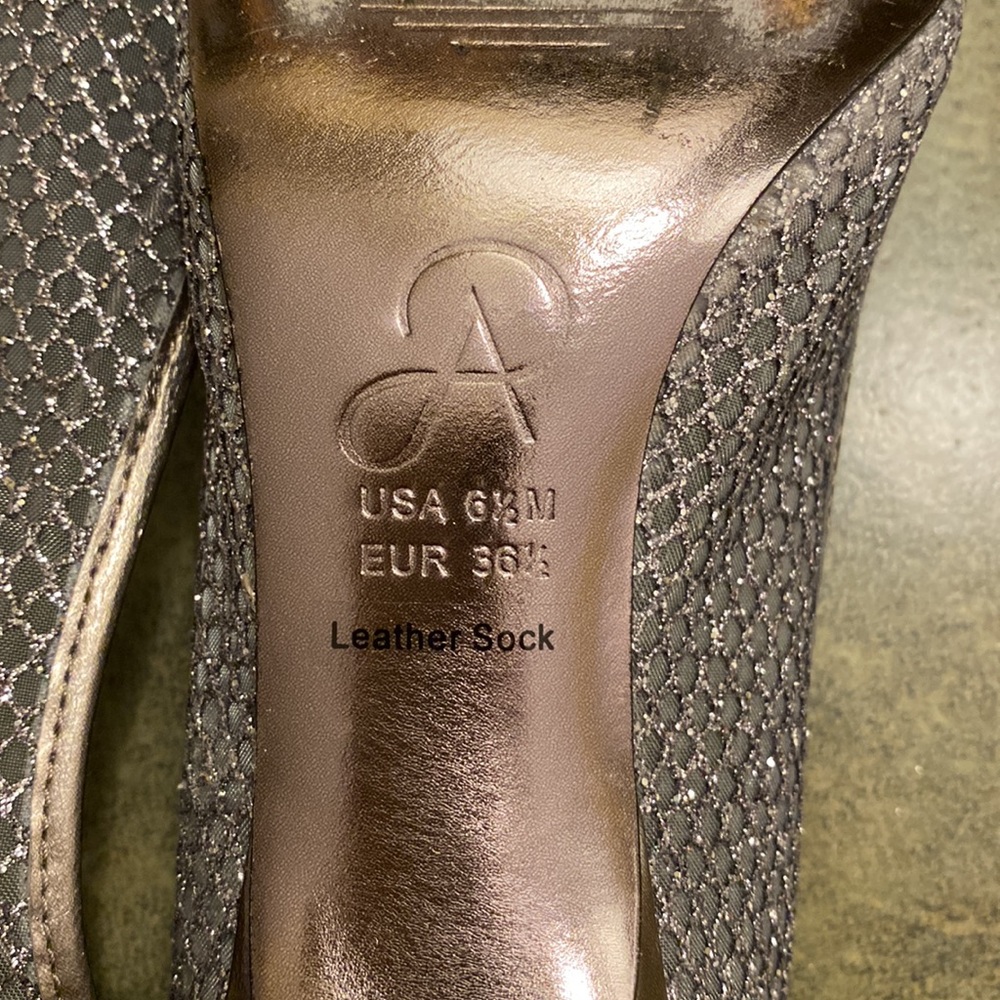 Adrianna Papell Lois Kitten Heels - Picture 11 of 15